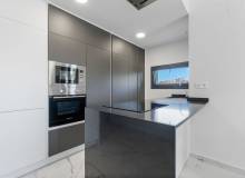 Resale - Apartment / flat - Villamartin