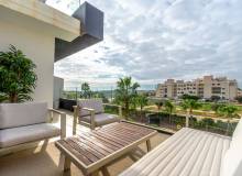 Resale - Apartment / flat - Villamartin