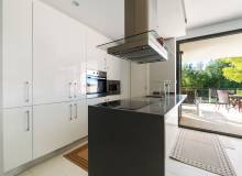 Resale - Apartment / flat - Villamartin