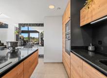 Resale - Apartment / flat - Villamartin