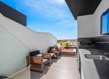 Resale - Apartment / flat - Villamartin