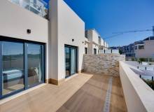 Resale - Town House - Aguas Nuevas-Nueva Torrevieja