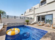 Resale - Town House - Aguas Nuevas-Nueva Torrevieja