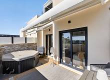 Resale - Town House - Aguas Nuevas-Nueva Torrevieja