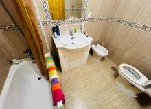 Resale - Town House - Daya Nueva