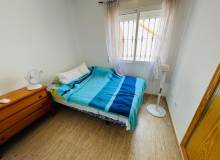 Resale - Town House - Daya Nueva