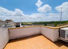 Resale - Town House - Daya Nueva