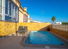 Resale - Town House - Villamartin