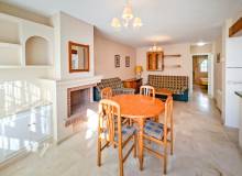 Resale - Town House - Villamartin