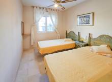 Resale - Town House - Villamartin