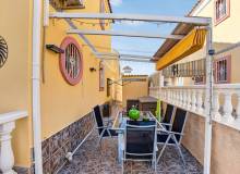 Resale - Town House - Villamartin