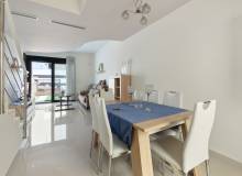 Resale - Townhouse - Villamartin