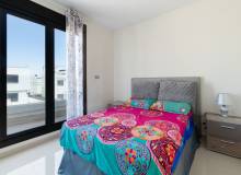 Resale - Townhouse - Villamartin