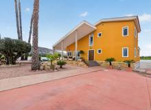Resale - Villa / Parhus - Algorfa - La Finca