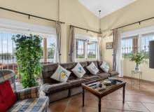 Resale - Villa / Parhus - Algorfa - La Finca