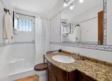Resale - Villa / Parhus - Algorfa - La Finca