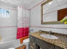 Resale - Villa / Parhus - Algorfa - La Finca