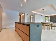 Resale - Villa / Parhus - Altea