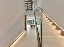 Resale - Villa / Parhus - Altea