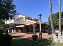 Resale - Villa / Parhus - Arenales del Sol - Elche