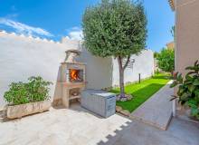 Resale - Villa / Parhus - Ciudad Quesada