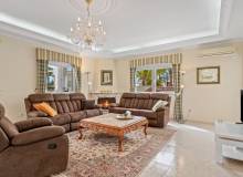 Resale - Villa / Parhus - Ciudad Quesada