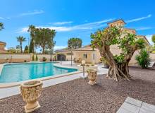 Resale - Villa / Parhus - Ciudad Quesada