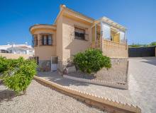 Resale - Villa / Parhus - Ciudad Quesada