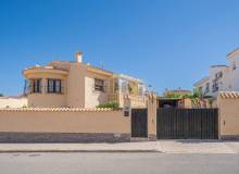 Resale - Villa / Parhus - Ciudad Quesada