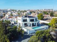 Resale - Villa / Parhus - Ciudad Quesada