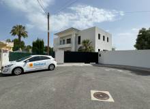 Resale - Villa / Parhus - Ciudad Quesada