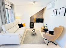 Resale - Villa / Parhus - Daya Vieja