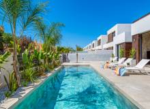 Resale - Villa / Parhus - El Campello - El Amerador