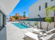 Resale - Villa / Parhus - Guardamar del Segura