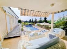 Resale - Villa / Parhus - La Mata