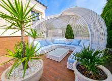 Resale - Villa / Parhus - La Mata