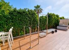 Resale - Villa / Parhus - La Mata