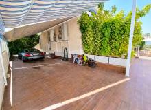 Resale - Villa / Parhus - La Mata