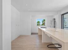Resale - Villa / Parhus - Montesinos - La Herrada