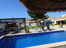 Resale - Villa / Parhus - Orihuela Costa - Cabo Roig