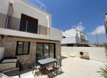 Resale - Villa / Parhus - Orihuela Costa - Cabo Roig