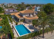 Resale - Villa / Parhus - Orihuela Costa - Cabo Roig