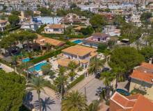 Resale - Villa / Parhus - Orihuela Costa - Cabo Roig