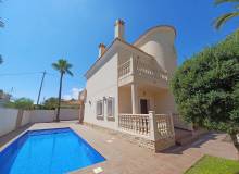 Resale - Villa / Parhus - Orihuela Costa - Cabo Roig