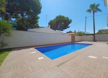 Resale - Villa / Parhus - Orihuela Costa - Cabo Roig