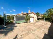 Resale - Villa / Parhus - Orihuela Costa - Cabo Roig