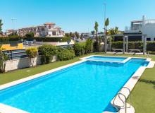 Resale - Villa / Parhus - Orihuela Costa - Cabo Roig