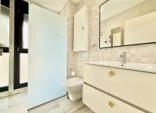 Resale - Villa / Parhus - Orihuela Costa - Cabo Roig