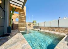 Resale - Villa / Parhus - Orihuela Costa - Cabo Roig