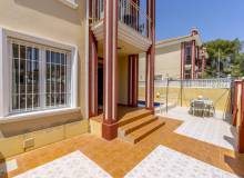 Resale - Villa / Parhus - Orihuela Costa - Campoamor